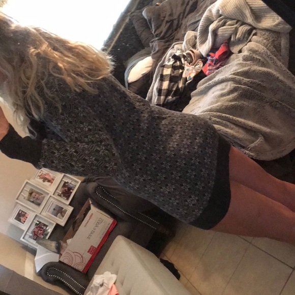 Cowlneck snowflake print sweater dress - Picture 3 of 4